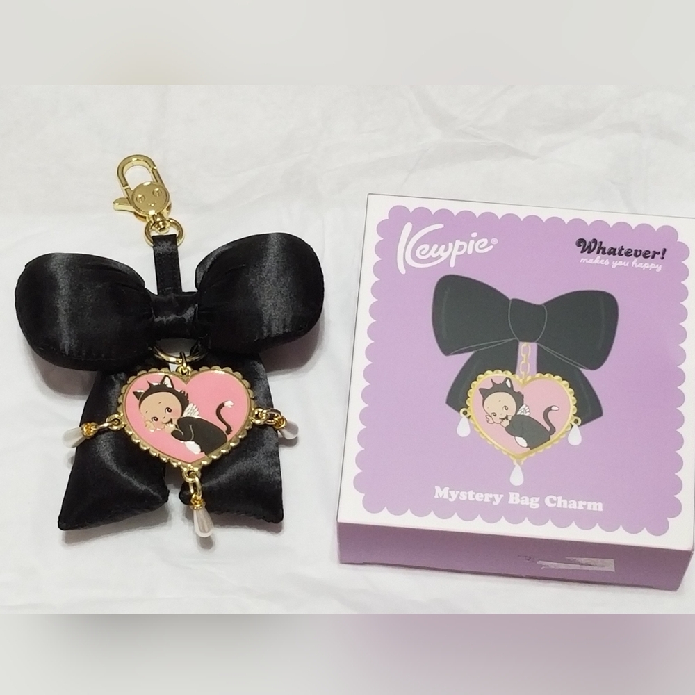 Kewpie Puff Bow Bag Charm: Cat Kewpie